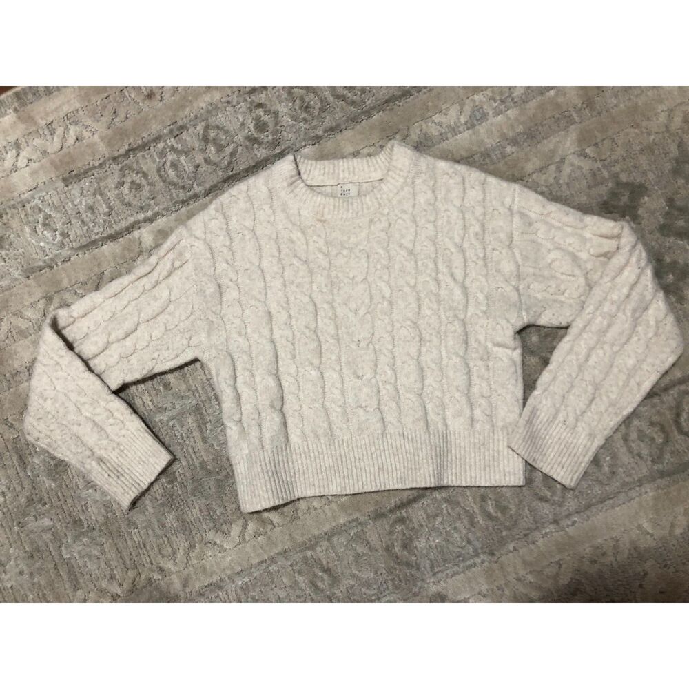 Woman's Small Creme Sweater